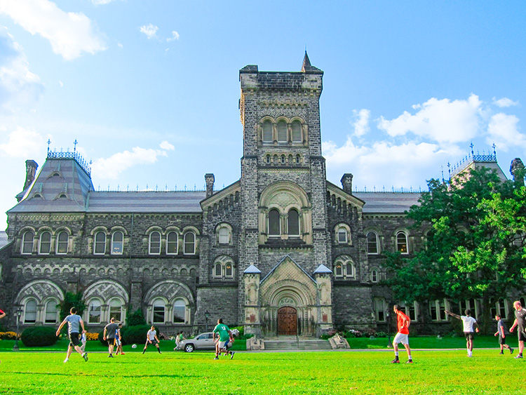 University of Toronto,英國遊學團