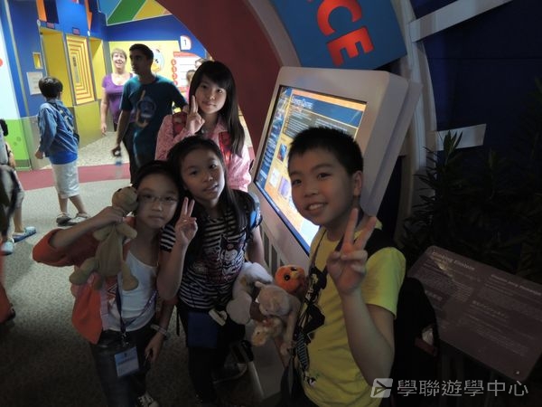 新加坡小領袖訓練學習之旅,學聯遊學團