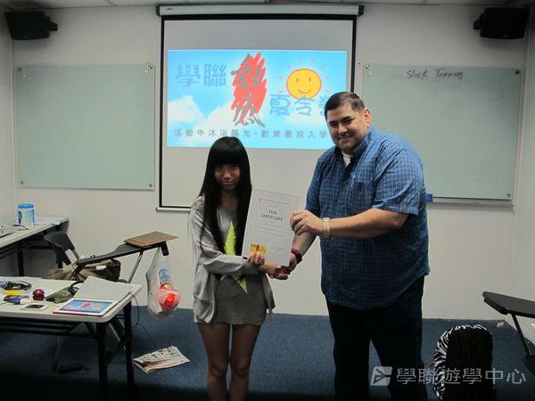 新加坡小領袖訓練學習之旅,學聯遊學團