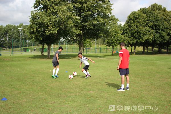阿仙奴明日之星足球夢 ,學聯遊學團