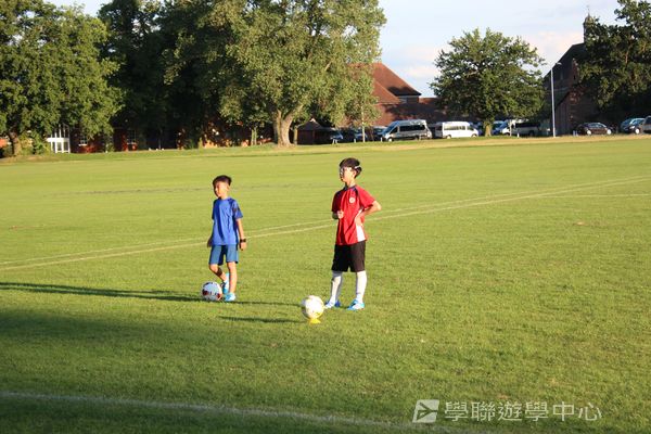 阿仙奴明日之星足球夢 ,學聯遊學團