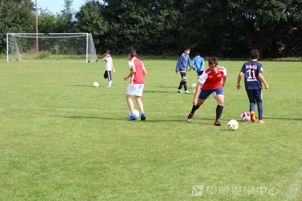 阿仙奴明日之星足球夢 ,學聯遊學團