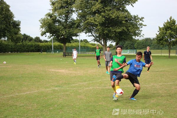 阿仙奴明日之星足球夢 ,學聯遊學團