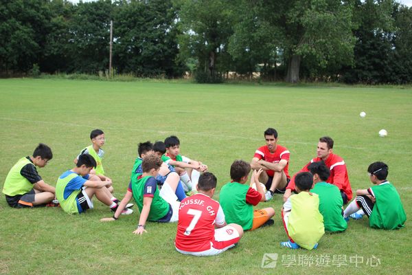 阿仙奴明日之星足球夢 ,學聯遊學團