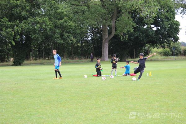 阿仙奴明日之星足球夢 ,學聯遊學團