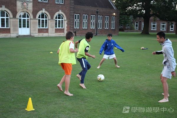 阿仙奴明日之星足球夢 ,學聯遊學團