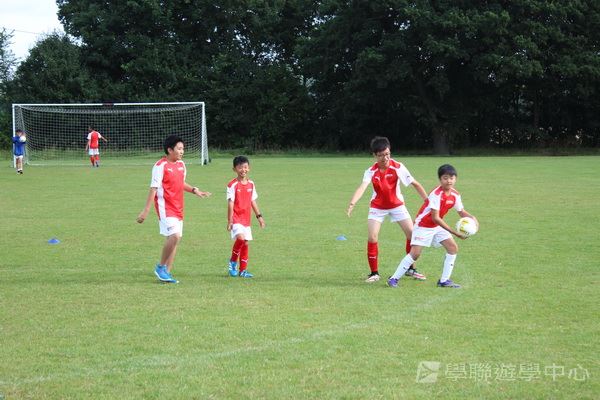 阿仙奴明日之星足球夢 ,學聯遊學團
